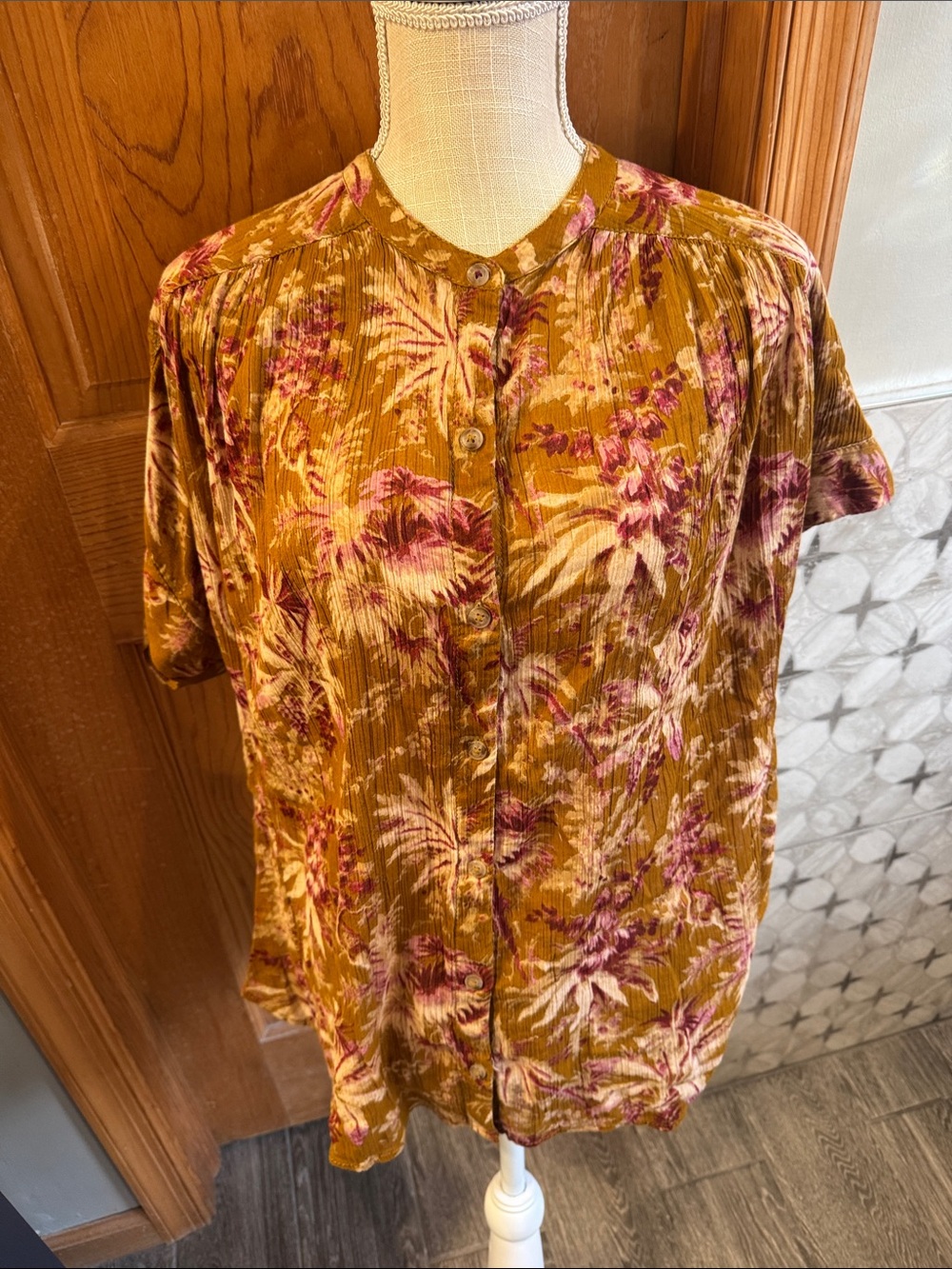 Pilcro Mustard Floral Button-Front Short Sleeve Blouse